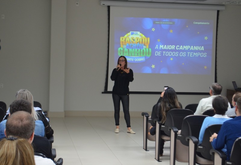 Presidente Gleice Koop, da CDL de São Miguel do Oeste (Foto: Rudinei Heinle/103 FM)