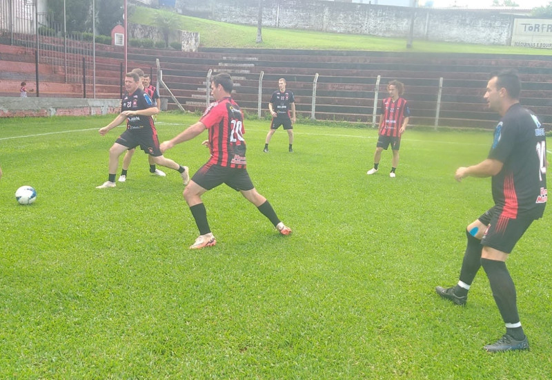 No treino de quinta, Teixeira encaminhou os onze que iniciam a decisão (Foto: Sergio Wathier/JRTV)